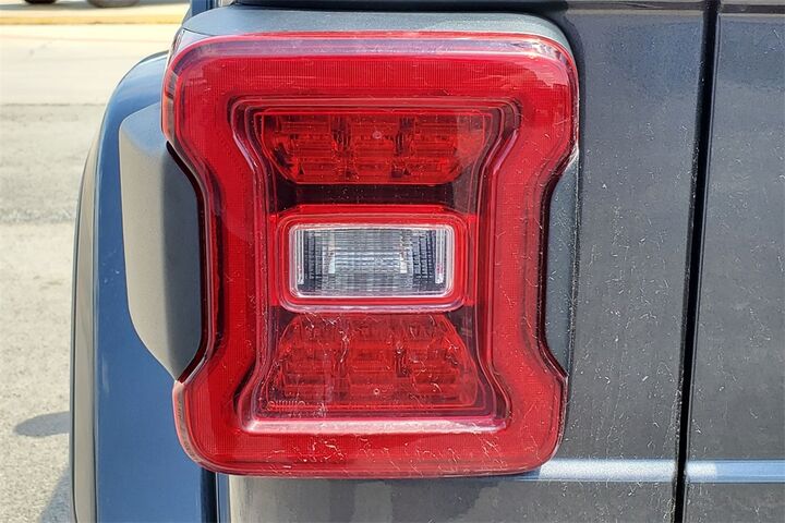2021 Jeep Wrangler   TX