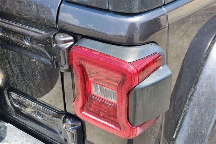2021 Jeep Wrangler   TX