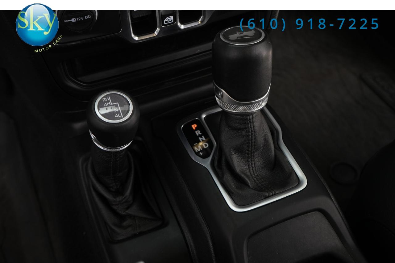 2021 Jeep Wrangler 4WD Unlimited Sahara Altitude SKY ONE-TOUCH POWER TOP West Chester PA