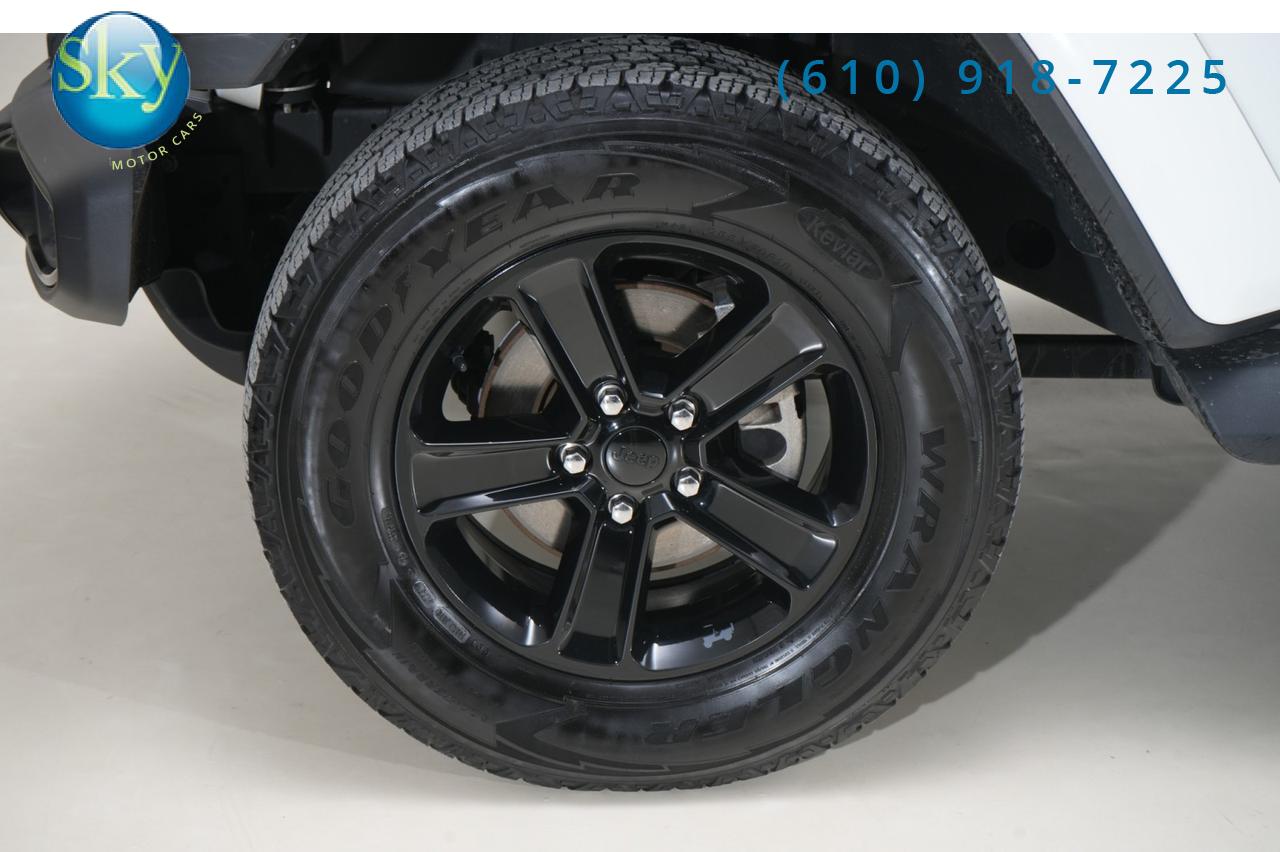 2021 Jeep Wrangler 4WD Unlimited Sahara Altitude SKY ONE-TOUCH POWER TOP West Chester PA