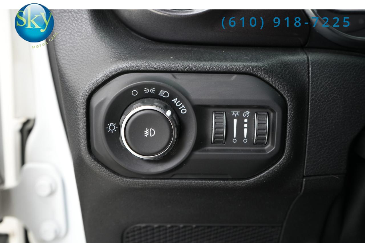 2021 Jeep Wrangler 4WD Unlimited Sahara Altitude SKY ONE-TOUCH POWER TOP West Chester PA
