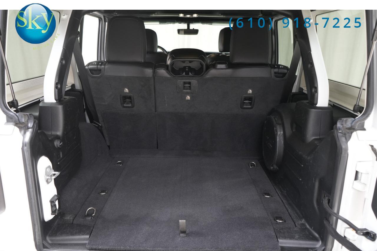 2021 Jeep Wrangler 4WD Unlimited Sahara Altitude SKY ONE-TOUCH POWER TOP West Chester PA