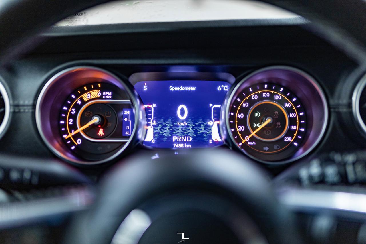 2021 Jeep Wrangler 4x4 Unlimited Sahara Diesel Leather Nav BCam Red Deer AB