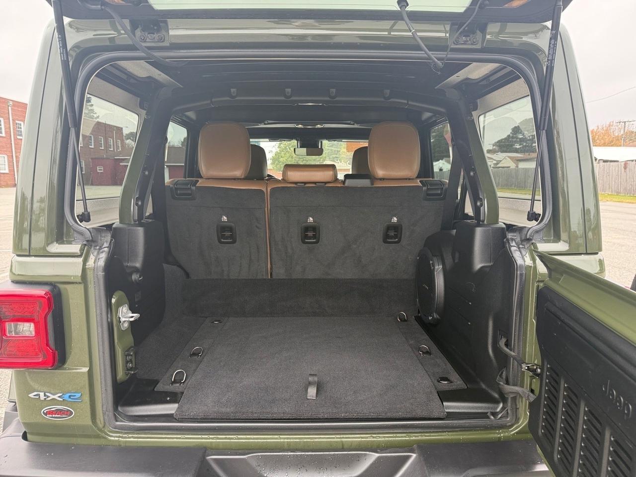 2021 Jeep Wrangler 4xe Unlimited Sahara, APPLE CARPLAY/ANDROID AUTO, ALPINE SPEAKERS, BACKUP CAMERA, POWER AND HEATED MIRRORS, HEATED SEATS, ONLY 1 OWNER, CLEAN CARFAX, COME AND TEST DRIVE TODAY! Norfolk VA