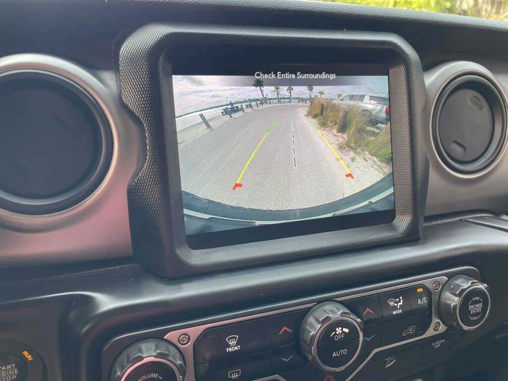 2021 Jeep Wrangler EXCELLENT CONDITION~4X4~CRUISE CONTROL~DRIVER ASSISTANCE PACKAGE~NAVIGATION~PREMIUM SOUND SYSTEM~UNLIMITED SPORT~REMOVABLE HARD TOP~TOW HOOKS Sarasota FL