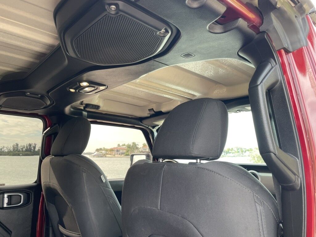 2021 Jeep Wrangler EXCELLENT CONDITION~4X4~CRUISE CONTROL~DRIVER ASSISTANCE PACKAGE~NAVIGATION~PREMIUM SOUND SYSTEM~UNLIMITED SPORT~REMOVABLE HARD TOP~TOW HOOKS Sarasota FL