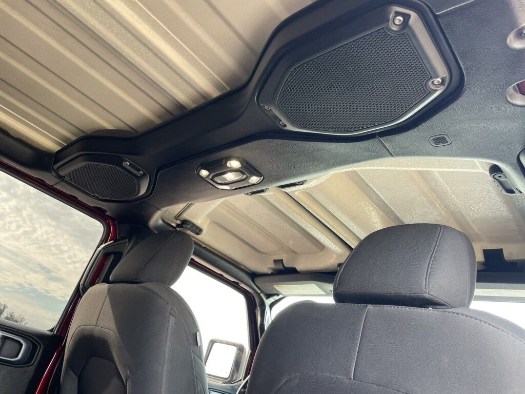 2021 Jeep Wrangler EXCELLENT CONDITION~4X4~CRUISE CONTROL~DRIVER ASSISTANCE PACKAGE~NAVIGATION~PREMIUM SOUND SYSTEM~UNLIMITED SPORT~REMOVABLE HARD TOP~TOW HOOKS Sarasota FL