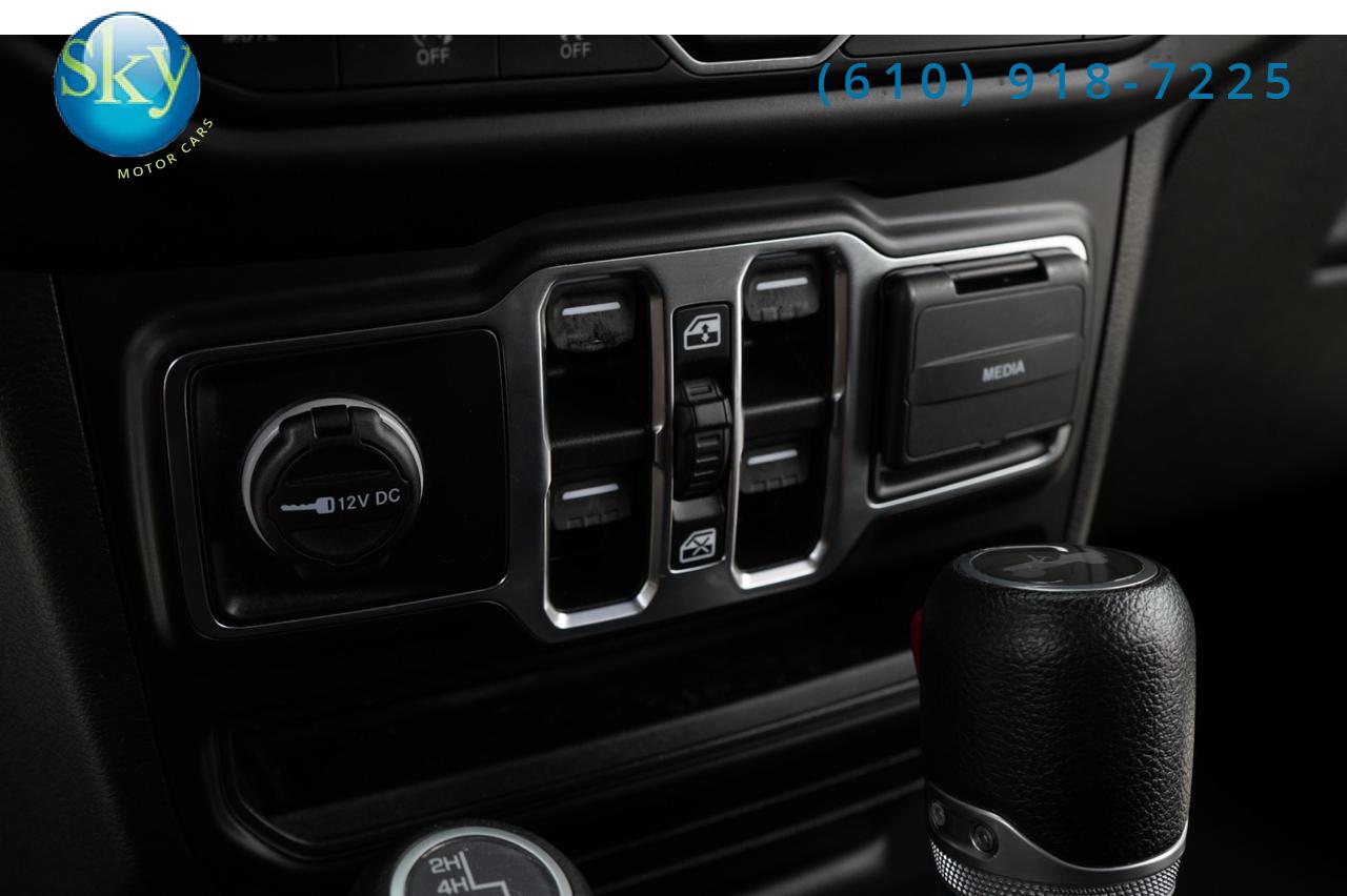 2021 Jeep Wrangler Unlimited 4WD Sahara LIFTED $25K UPGRADES West Chester PA