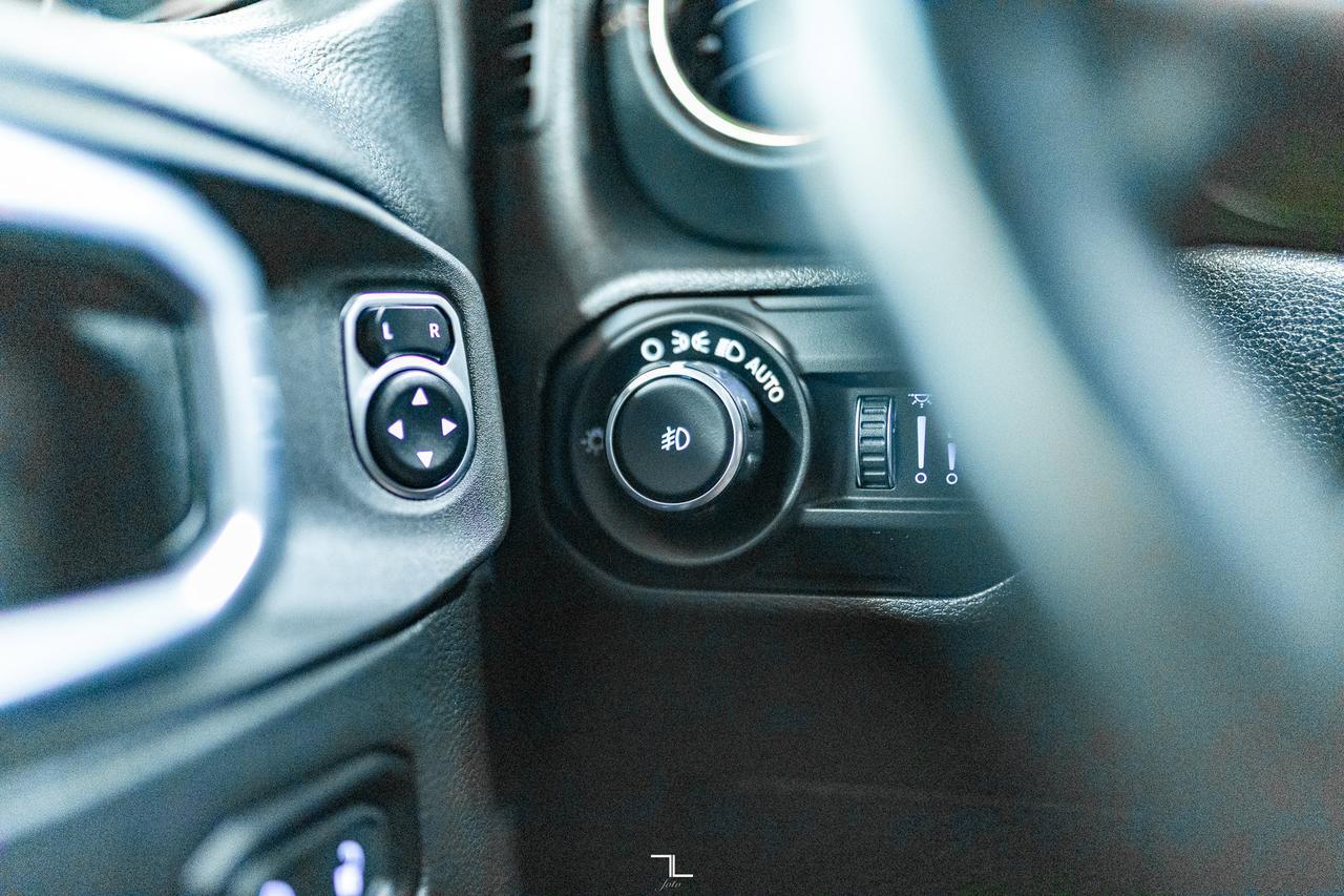 2021 Jeep Wrangler Unlimited 4x4 High Altitude EcoDiesel Leather Nav BCam 4" Lift Red Deer AB