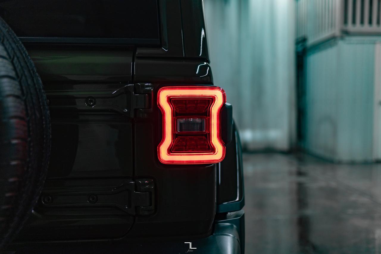 2021 Jeep Wrangler Unlimited 4x4 Sahara Altitude Diesel Leather Nav BCam Red Deer AB