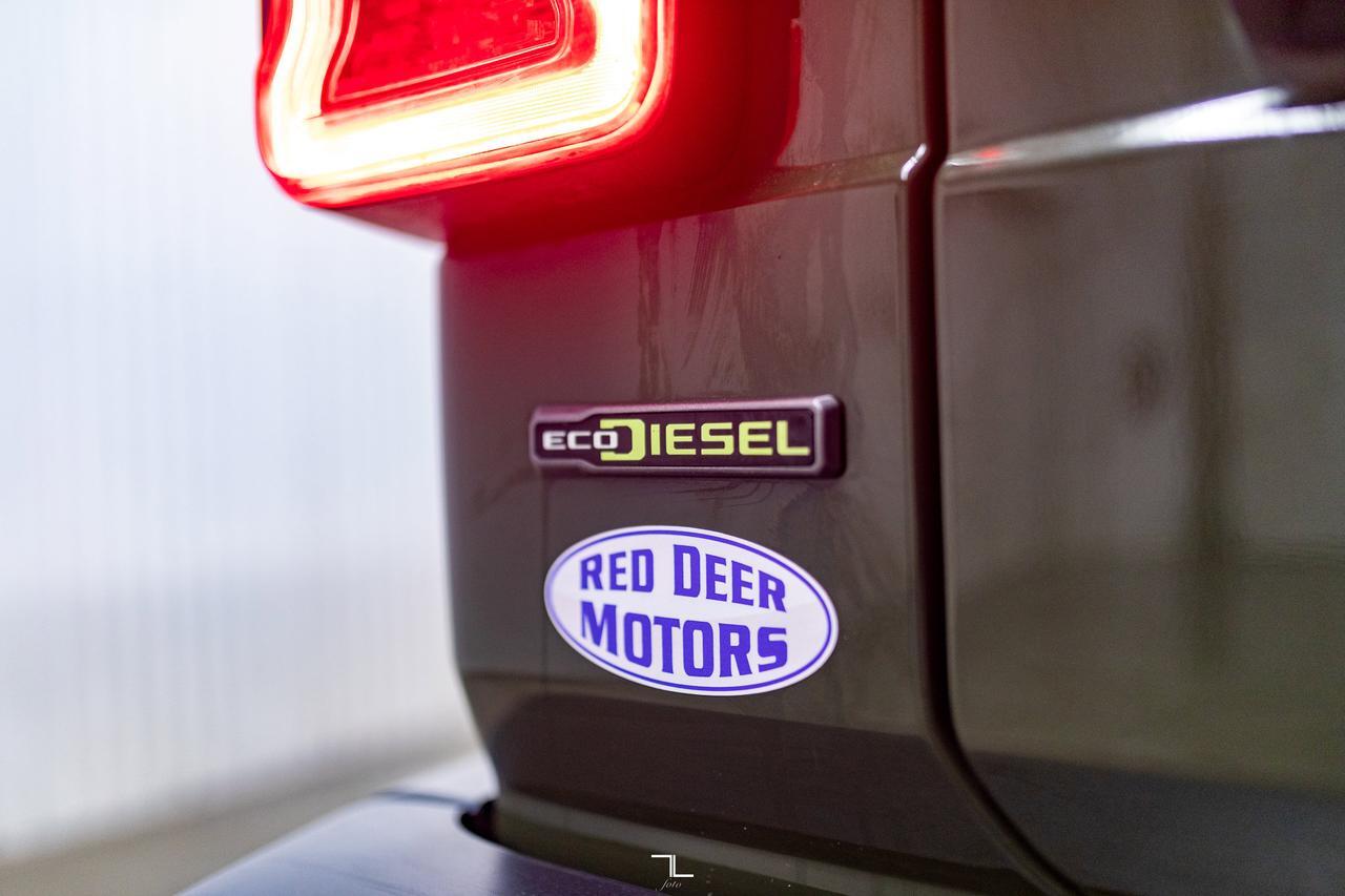 2021 Jeep Wrangler Unlimited 4x4 Sahara Altitude Diesel Leather Nav BCam Red Deer AB