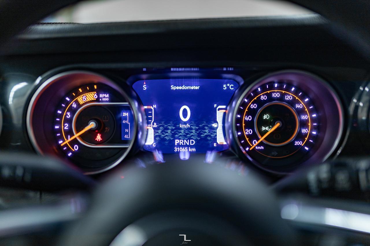 2021 Jeep Wrangler Unlimited 4x4 Sahara Altitude Diesel Leather Nav BCam Red Deer AB