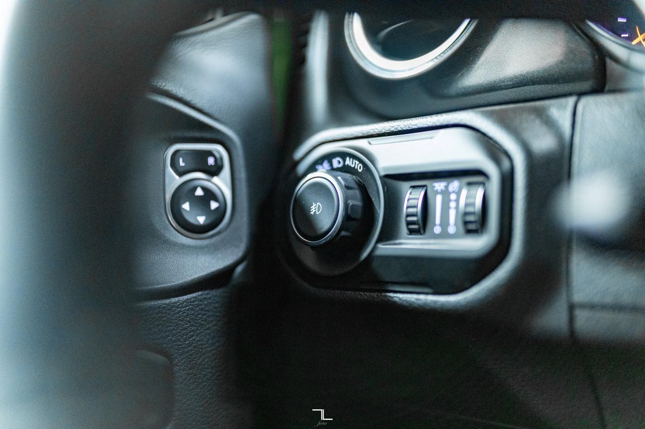 2021 Jeep Wrangler Unlimited 4x4 Sahara Altitude Diesel Leather Nav BCam Red Deer AB