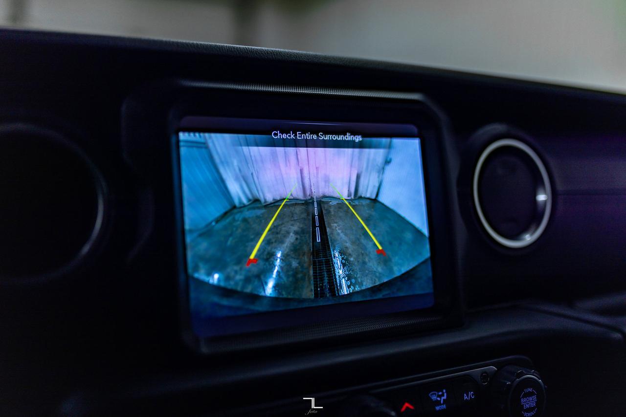 2021 Jeep Wrangler Unlimited 4x4 Sahara Leather Nav BCam Red Deer AB