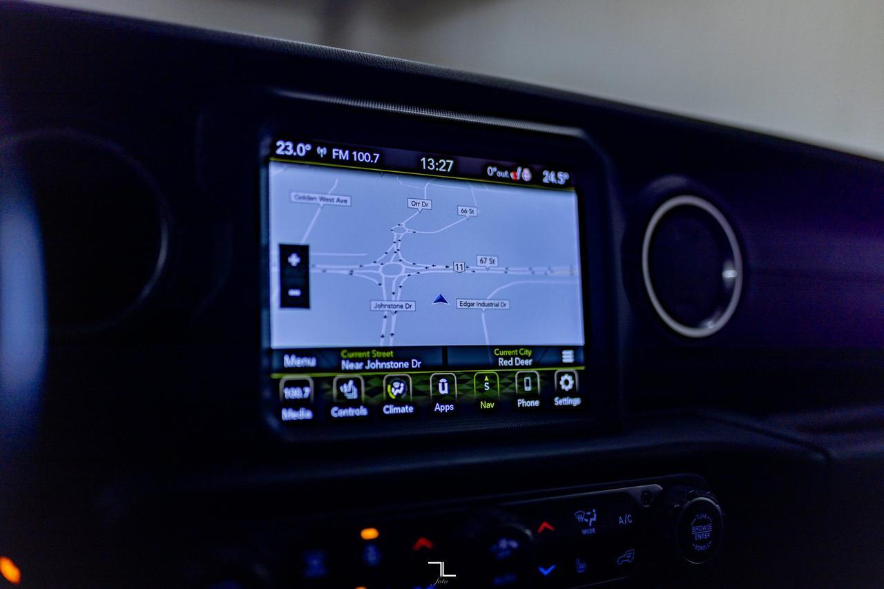 2021 Jeep Wrangler Unlimited 4x4 Sahara Leather Nav BCam Red Deer AB