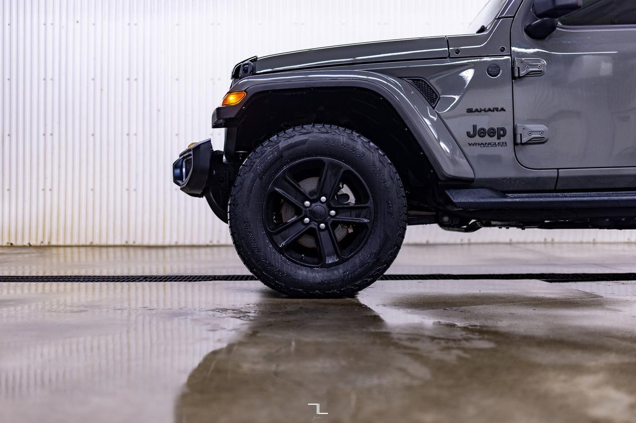 2021 Jeep Wrangler Unlimited 4x4 Sahara Leather Nav BCam Red Deer AB