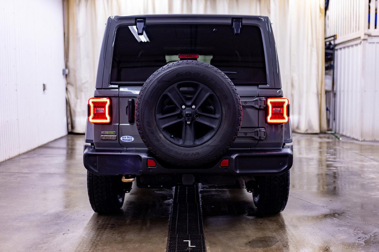 2021 Jeep Wrangler Unlimited 4x4 Sahara Leather Nav BCam Red Deer AB