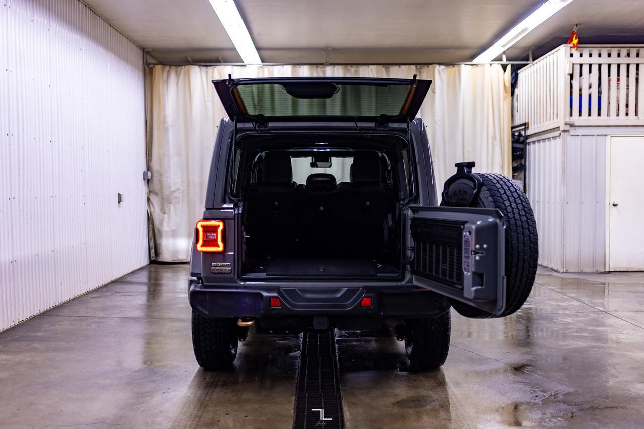 2021 Jeep Wrangler Unlimited 4x4 Sahara Leather Nav BCam Red Deer AB