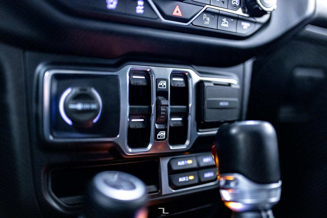 2021 Jeep Wrangler Unlimited 4x4 Sahara Leather Nav BCam Red Deer AB