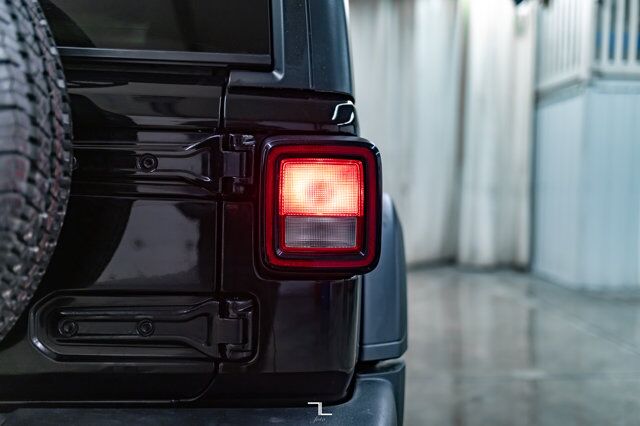 2021 Jeep Wrangler Unlimited 4x4 Sport BCam 3&quot; Lift Red Deer AB