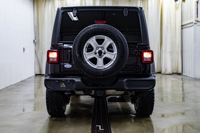 2021 Jeep Wrangler Unlimited 4x4 Sport BCam 3&quot; Lift Red Deer AB