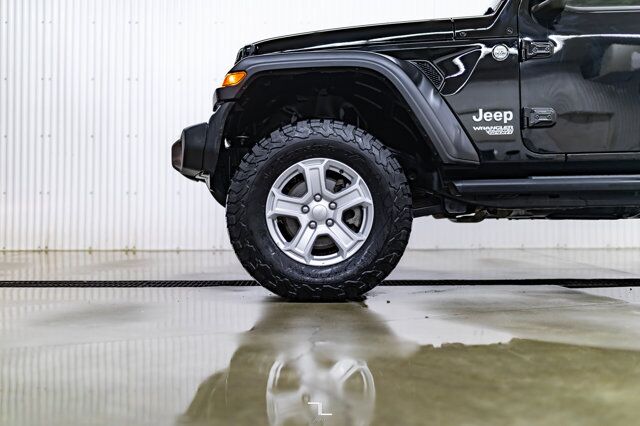 2021 Jeep Wrangler Unlimited 4x4 Sport BCam 3&quot; Lift Red Deer AB