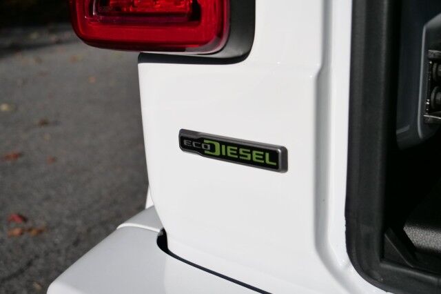 2021 Jeep Wrangler Unlimited High Altitude 4X4 / Sky One Roof / Diesel! High Point NC