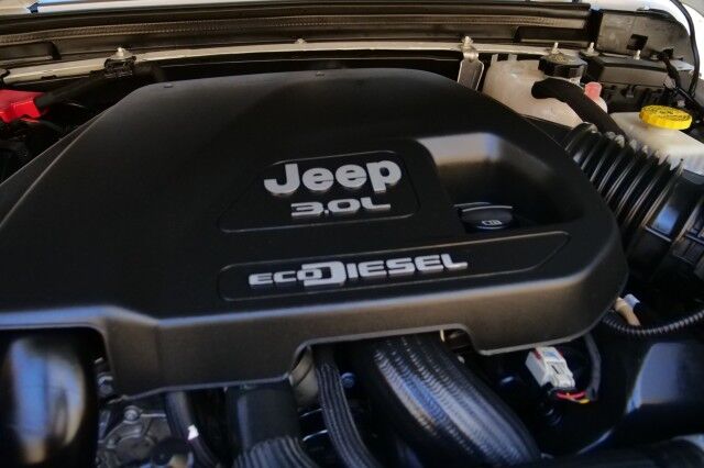 2021 Jeep Wrangler Unlimited High Altitude 4X4 / Sky One Roof / Diesel! High Point NC