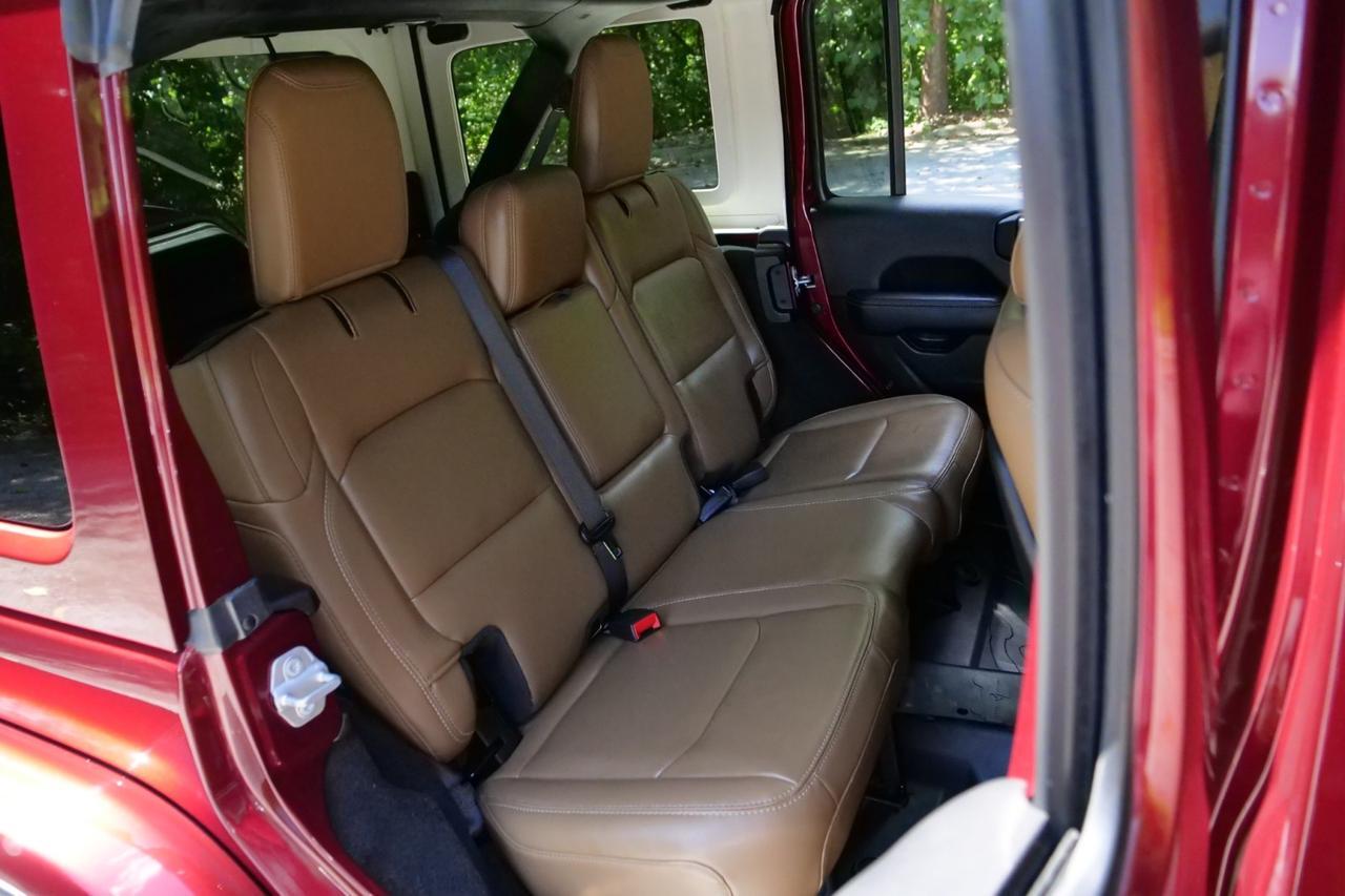 2021 Jeep Wrangler Unlimited Rubicon 4X4 / Sky One Roof / Cold Weather Group! Lincolnton NC