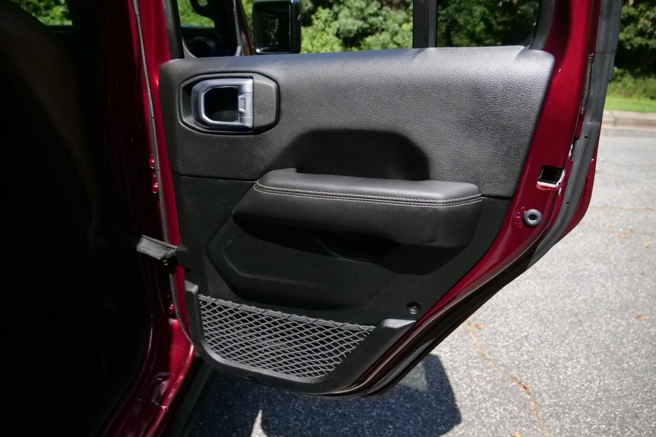 2021 Jeep Wrangler Unlimited Rubicon 4X4 / Sky One Roof / Cold Weather Group! Lincolnton NC