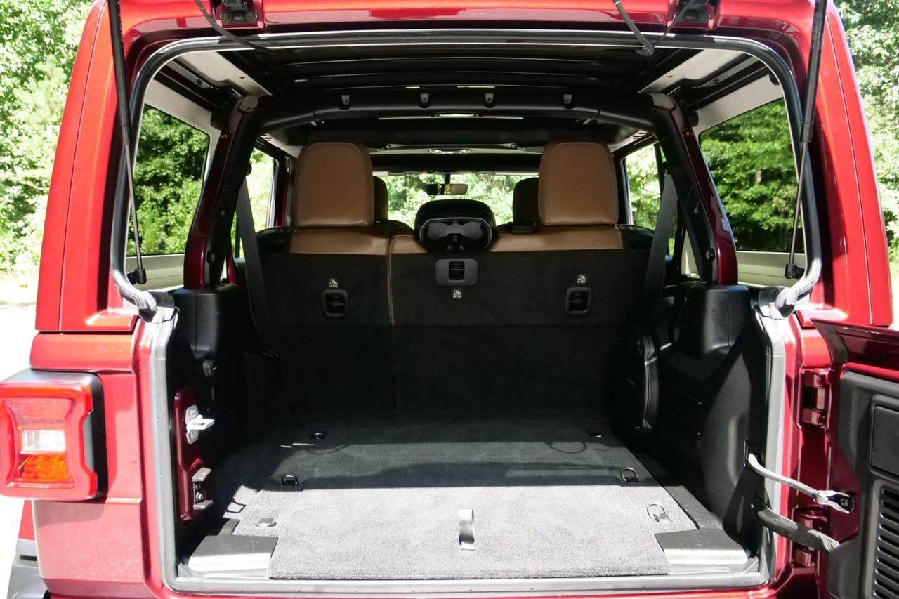 2021 Jeep Wrangler Unlimited Rubicon 4X4 / Sky One Roof / Cold Weather Group! Lincolnton NC