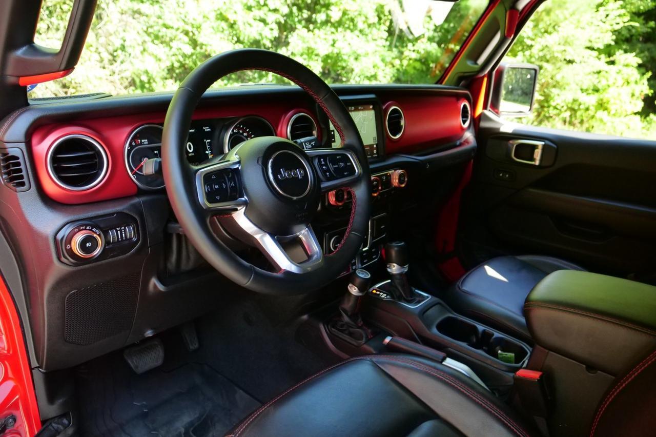 2021 Jeep Wrangler Unlimited Rubicon 4X4 / Steel Bumper Group / Sky One Top! Lincolnton NC