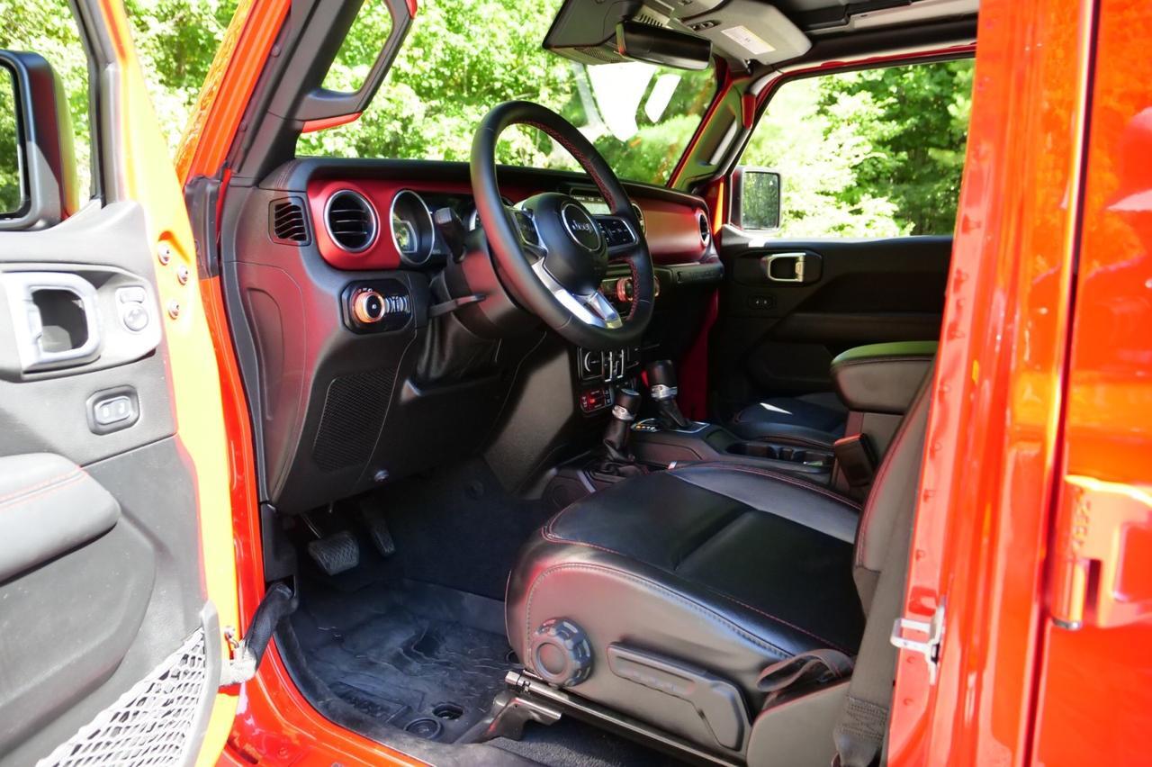 2021 Jeep Wrangler Unlimited Rubicon 4X4 / Steel Bumper Group / Sky One Top! Lincolnton NC