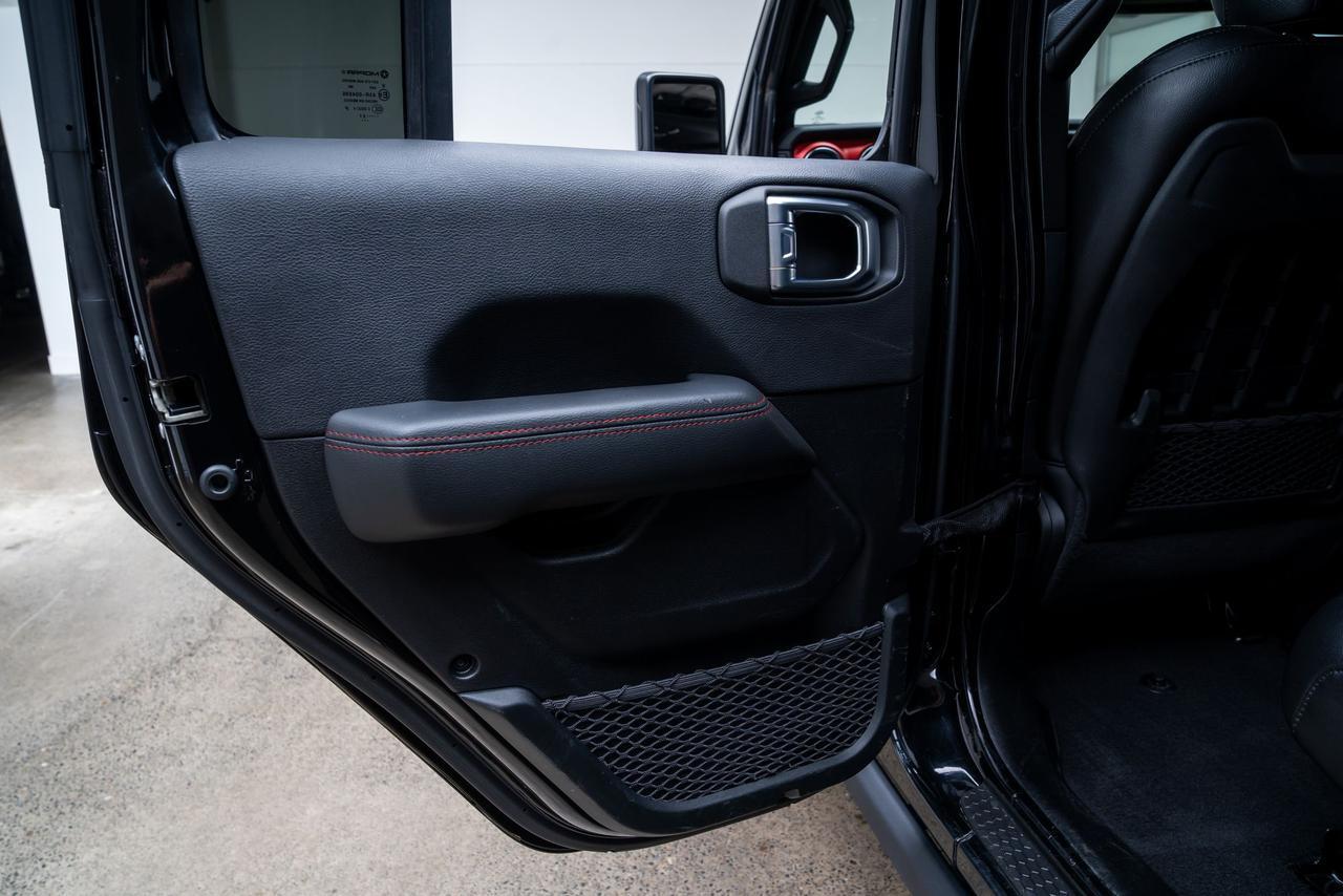2021 Jeep Wrangler Unlimited Rubicon 4x4 Rough Country Lift 38s Warn VR10 Winch Portland OR