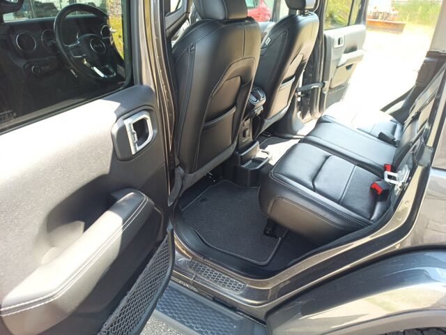 2021 Jeep Wrangler Unlimited Sahara  -  4G Wi-Fi - $407 B/W 100 Mile House BC