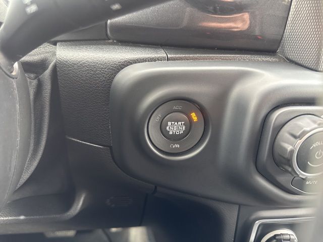 2021 Jeep Wrangler Unlimited Sahara Altitude Random Lake WI