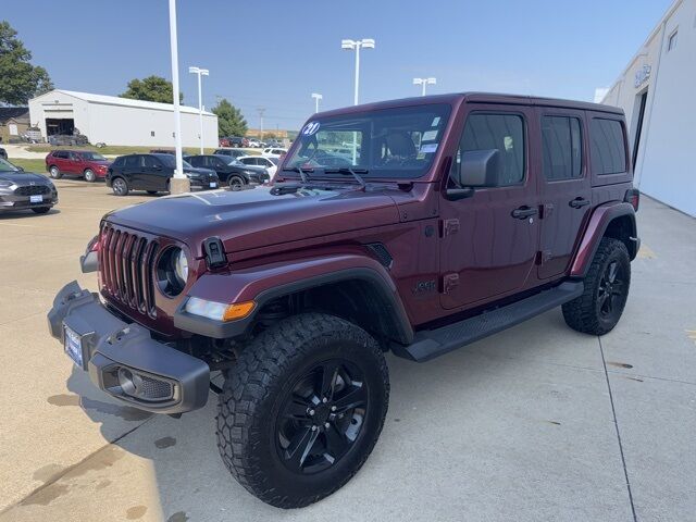 2021 Jeep Wrangler Unlimited Sahara Altitude photo 3