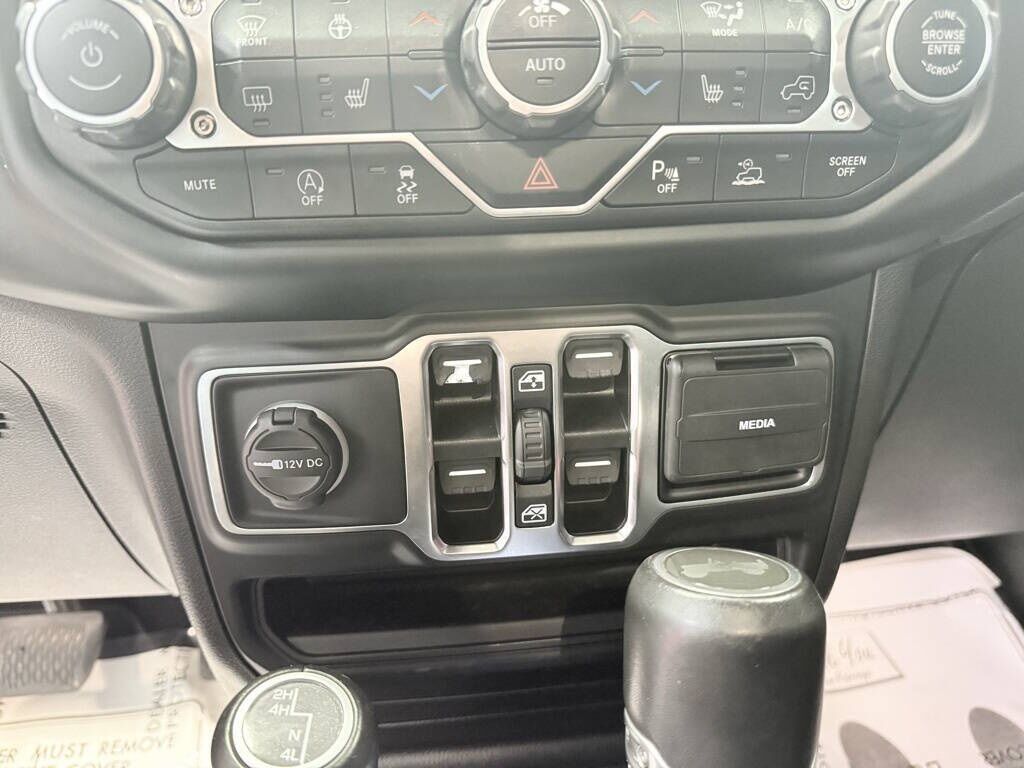 2021 Jeep Wrangler Unlimited Sahara Royal Oak MI