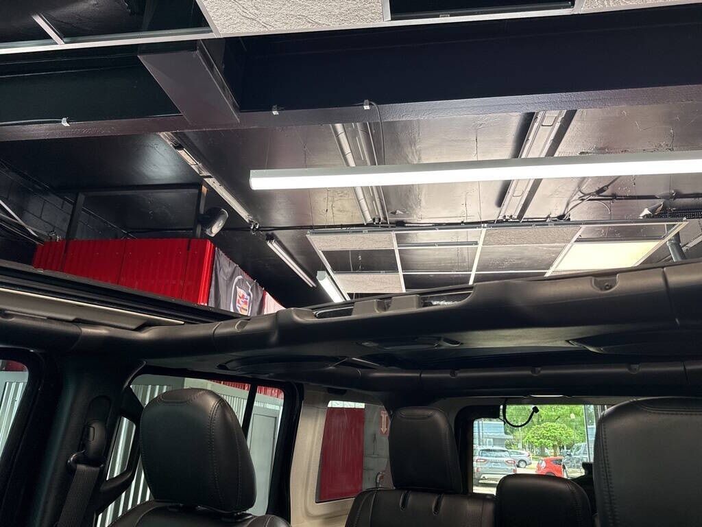 2021 Jeep Wrangler Unlimited Sahara Royal Oak MI