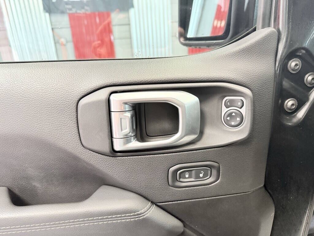 2021 Jeep Wrangler Unlimited Sahara Royal Oak MI
