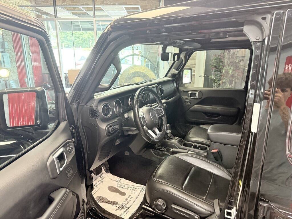 2021 Jeep Wrangler Unlimited Sahara Royal Oak MI