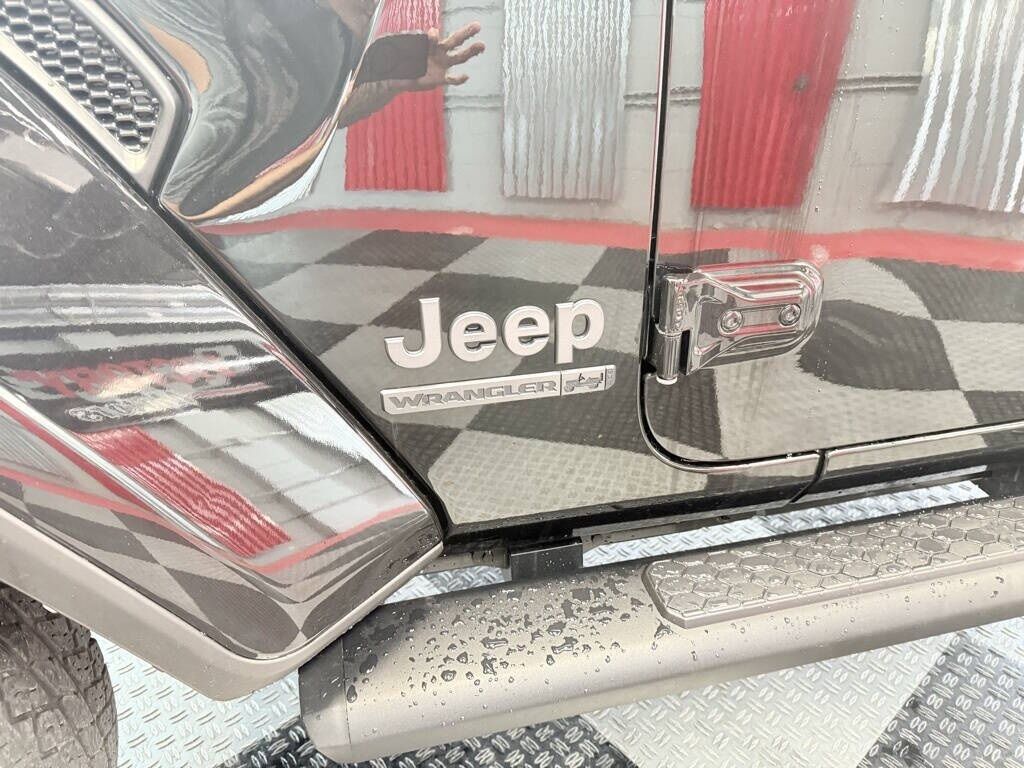 2021 Jeep Wrangler Unlimited Sahara Royal Oak MI