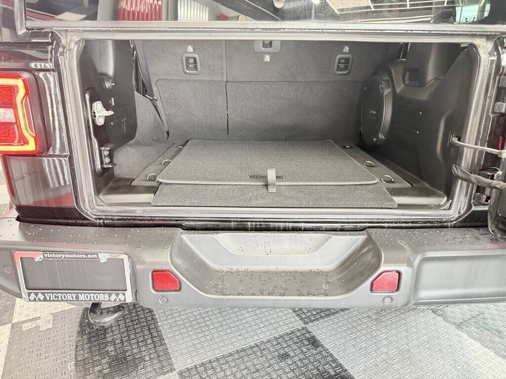 2021 Jeep Wrangler Unlimited Sahara Royal Oak MI