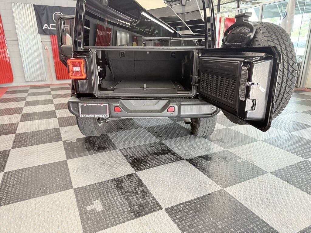 2021 Jeep Wrangler Unlimited Sahara Royal Oak MI