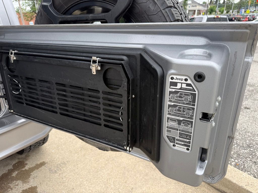 2021 Jeep Wrangler Unlimited Sahara High Altitude Crestwood KY