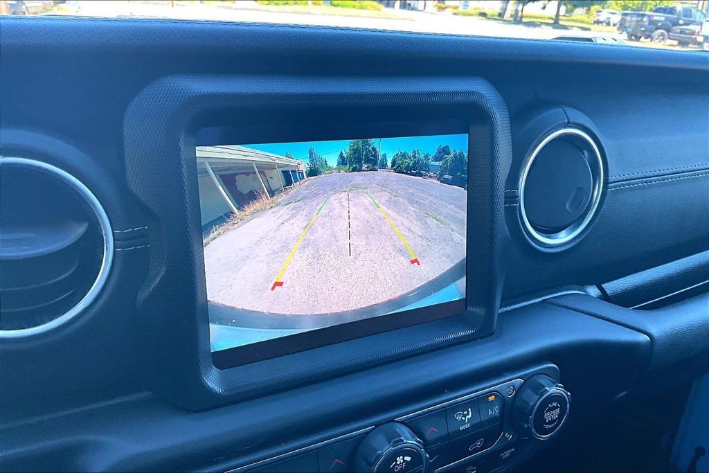 2021 Jeep Wrangler Unlimited Sahara OR