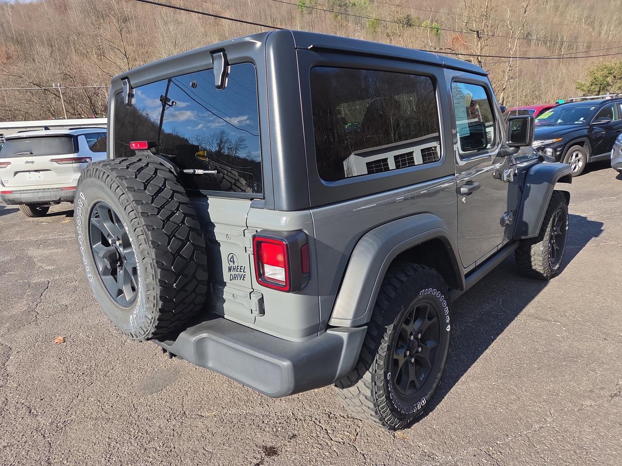 2021 Jeep Wrangler Willys photo 3
