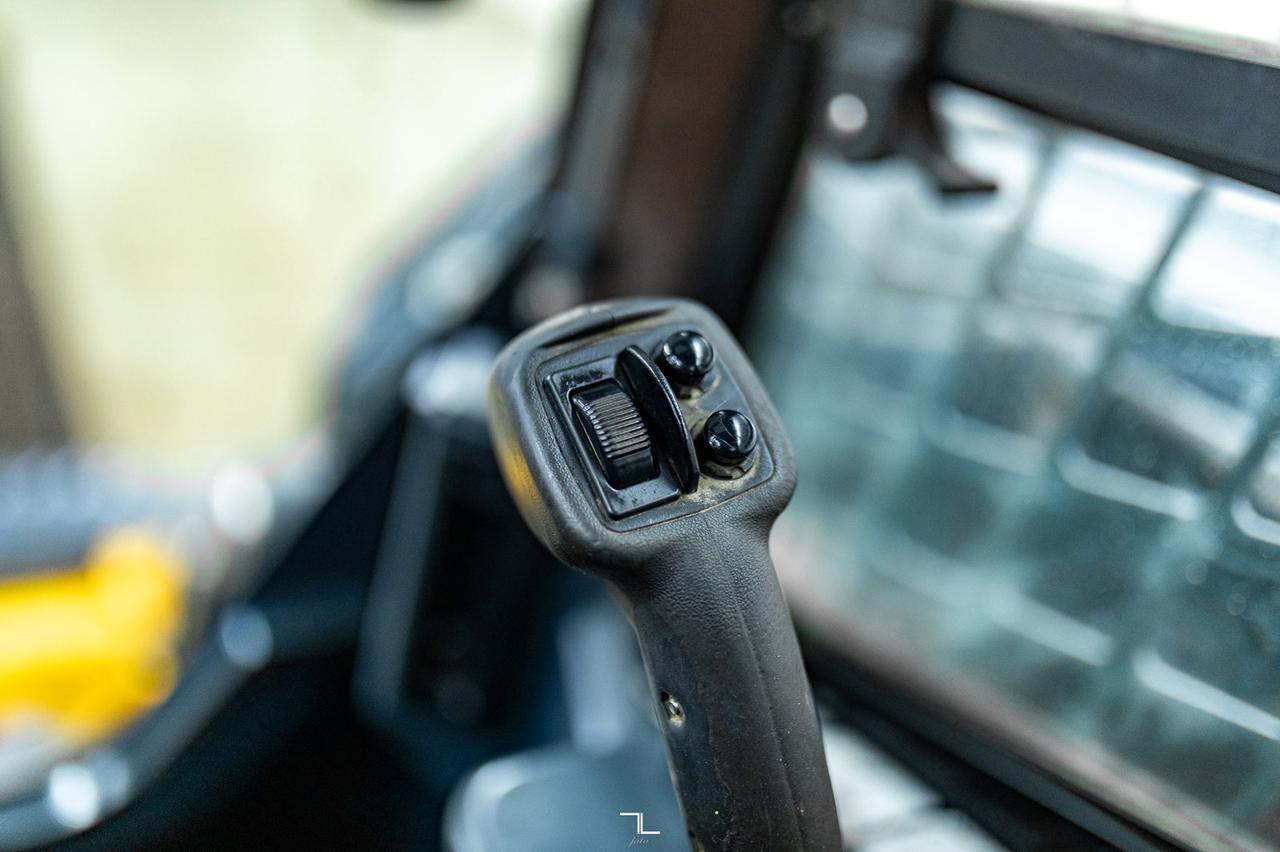 2021 John Deere 324G Skid Steer Loader Bucket Diesel Red Deer AB