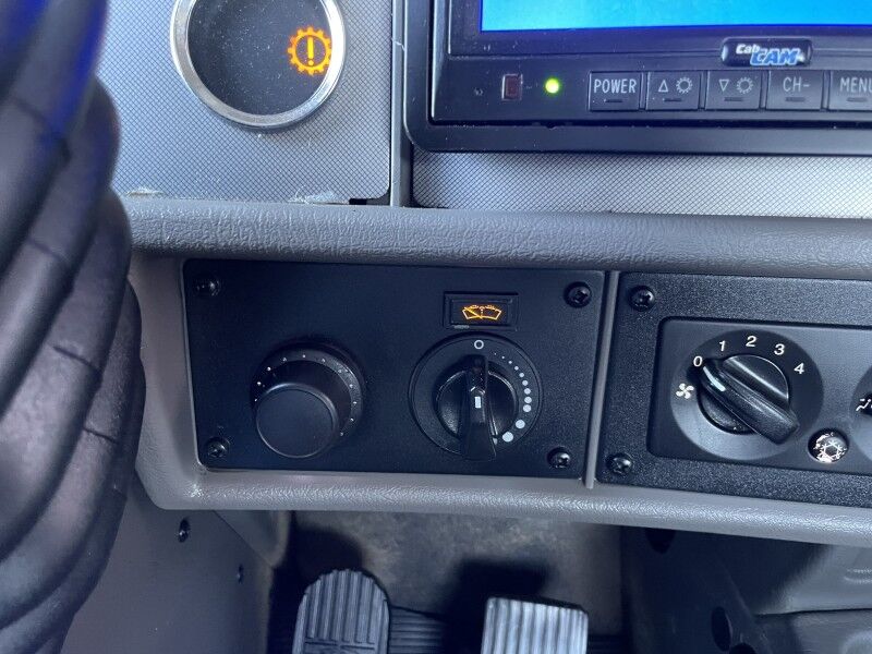 2021 KENWORTH T270 Paccar 6.7L Diesel Flatbed Collinsville OK