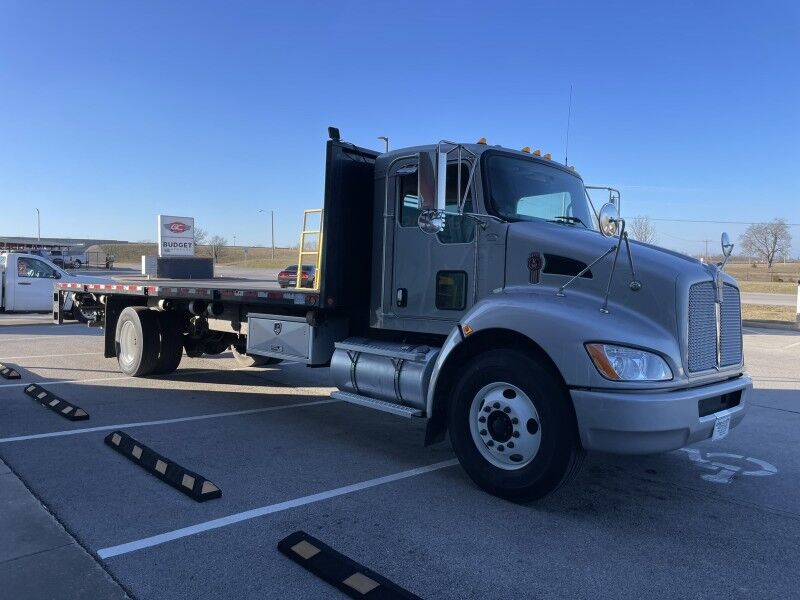 2021 KENWORTH T270 Paccar 6.7L Diesel Flatbed Collinsville OK